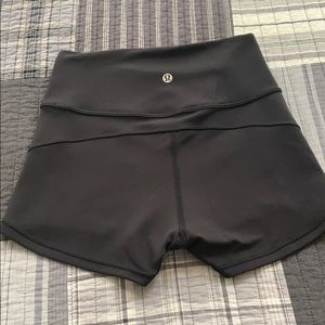 lululemon In Movement Short Everlux 2.5"
